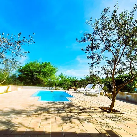 Romantic Cherry شقة زادار